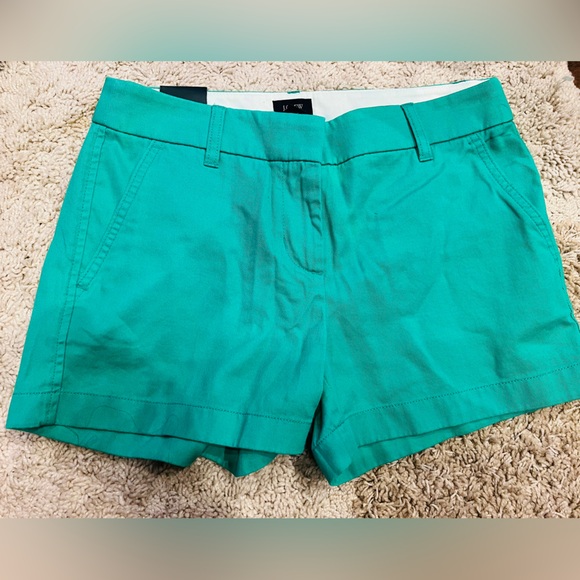J. Crew Pants - Nwt adorable J.Crew size 2 Kelly green shorts